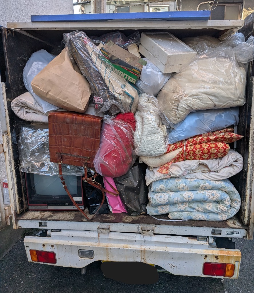 大阪市西区不用品回収、残置物撤去、片付け作業、合同会社スマートにお任せ下さい